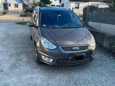 Gebraucht Ford Galaxy 163 PS (119 kW) 2012 Braun Van / Kleinbus