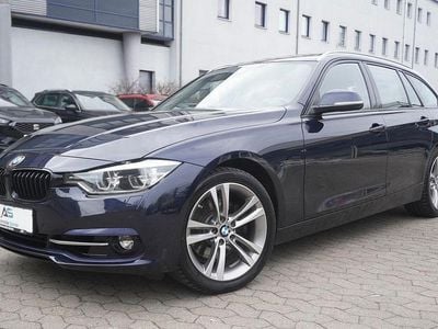 Gebraucht BMW 325 Sport Line 224 PS (164 kW) 2016 Blau Kombi