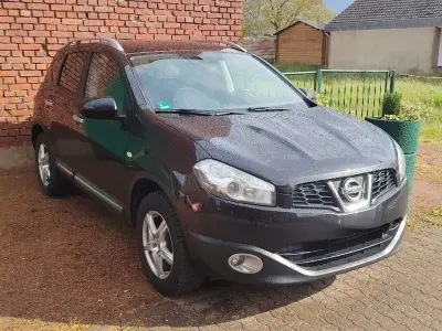 Gebraucht Nissan Qashqai I-Way 117 PS (86 kW) 2011 Schwarz SUV