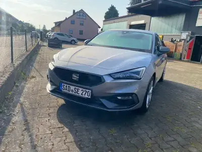 Gebraucht Seat Leon FR 150 PS (110 kW) 2024 Silber Limousine