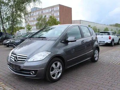 Gebraucht Mercedes A160 Elegance 95 PS (69 kW) 2010 Grau Limousine