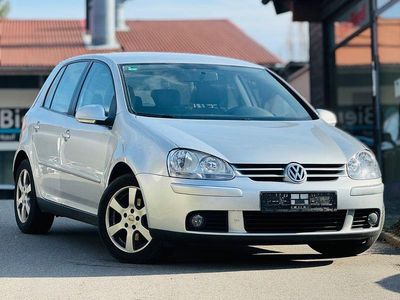 Usata VW Golf V 102 CV (75 kW) 2007 Argento Berlina