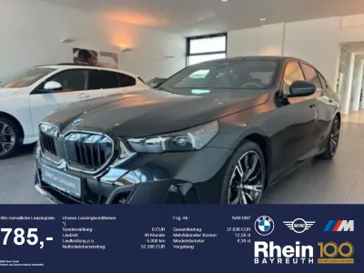 Neu BMW 520 M Sport 197 PS (144 kW) 2026 Saphirschwarz metallic Limousine