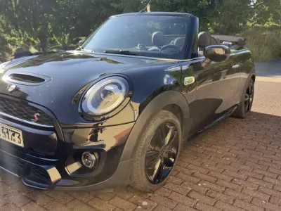 Gebraucht Mini Cooper S Cabriolet 192 PS (141 kW) 2019 Schwarz Cabrio
