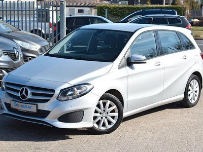 Gebraucht Mercedes B180 109 PS (80 kW) 2014 Silber Van / Kleinbus