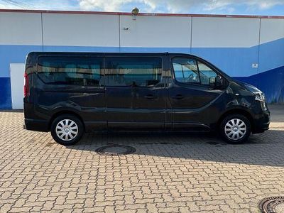 Gebraucht Opel Vivaro 145 PS (106 kW) 2017 Schwarz Van / Kleinbus