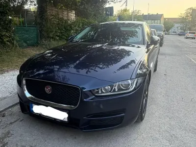 Usata Jaguar XE 180 CV (132 kW) 2016 Blu Berlina