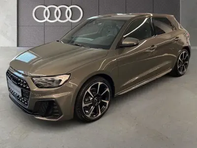 Neu Audi A1 Sportback S-Line 150 PS (110 kW) 2025 Grau Kleinwagen
