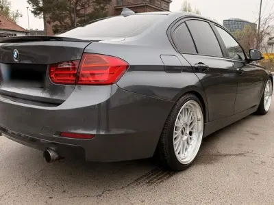 Gebraucht BMW 335 306 PS (225 kW) 2013 Grau Limousine