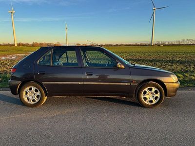 Peugeot 306
