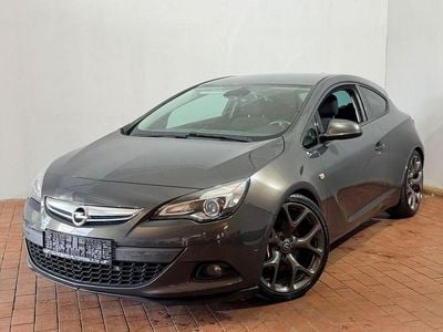 Usado Opel Astra GTC 165 HP (121 kW) 2014 Cinzento