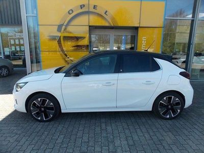 Usata Opel Corsa-e Ultimate 100 kW (136 CV) 2021 Bianco Utilitaria