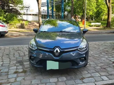 Używany Renault Clio IV Intens 90 KM (66 kW) 2019 Szary Sedan/Limuzyna