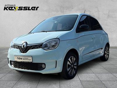 Second-hand Renault Twingo Techno 60 kW (82 CP) 2023 Albastru Hatchback