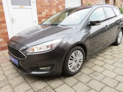 Gebraucht Ford Focus 125 PS (91 kW) 2018 Grau Limousine