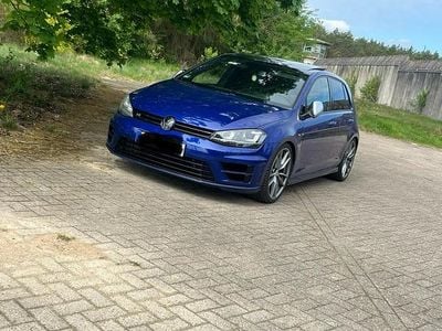 Second-hand VW Golf VII R 300 CP (220 kW) 2015 Albastru Hatchback