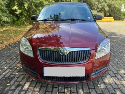 Gebraucht Skoda Fabia 60 PS (44 kW) 2009 Rot Kleinwagen