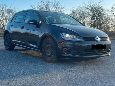 Gebraucht VW Golf VII LOUNGE 110 PS (80 kW) 2015 Andere farben Limousine