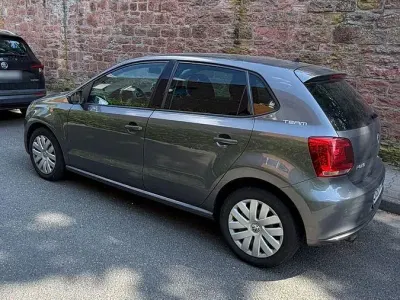 Gebraucht VW Polo Comfortline 90 PS (66 kW) 2010 Grau Kleinwagen