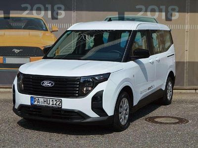 Gebraucht Ford Tourneo Courier Trend 125 PS (91 kW) 2025 Weiß Van / Kleinbus