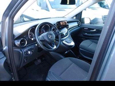 Mercedes V250
