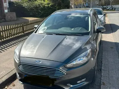 Gebraucht Ford Focus 120 PS (88 kW) 2016 Grau Kombi