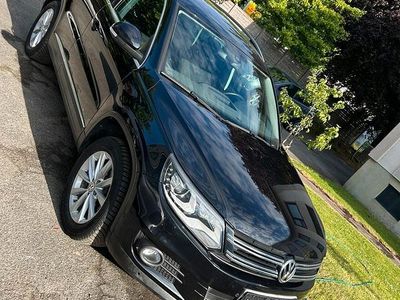 Schwarz Gebraucht 2012 VW Tiguan Sportline SUV | 9.600 € (Fairer Preis)