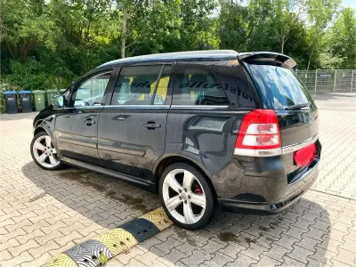 Gebraucht Opel Zafira OPC 140 PS (102 kW) 2010 Schwarz Van / Kleinbus