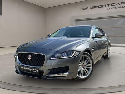 Gebraucht Jaguar XF Prestige 241 PS (177 kW) 2019 Grau Limousine