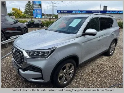 Gebraucht SsangYong Rexton Sapphire 203 PS (149 kW) 2021 Fine silver metallic SUV