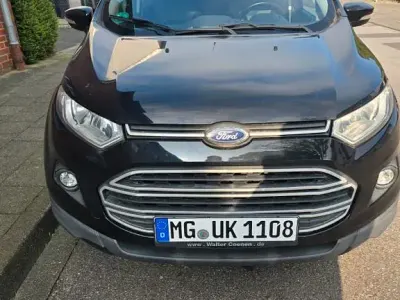 Usado Ford Ecosport S 125 CV (91 kW) 2016 Negro SUV