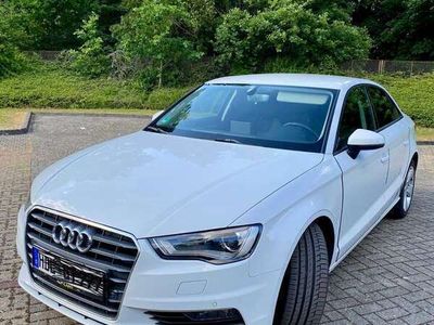 gebraucht Audi A3 1.6 TDI Limousine (clean diesel) Ambiente