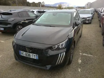 Gebraucht Peugeot 208 Allure 101 PS (74 kW) 2025 Noir perla nera Kleinwagen
