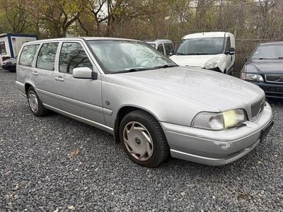 Second-hand Volvo V70 144 CP (105 kW) 1998 Argintiu Break