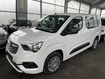 Second-hand Opel Combo Life XL S 110 CP (80 kW) 2022 Alb Monovolum