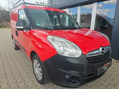 Gebraucht Opel Combo 95 PS (69 kW) 2016 Rot Van / Kleinbus