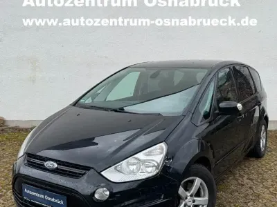 Gebraucht Ford S-MAX Trend 140 PS (102 kW) 2011 Pantherschwarz metallic Van / Kleinbus
