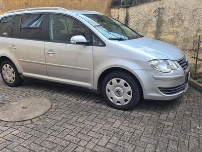 Gebraucht VW Touran 140 PS (102 kW) 2007 Silber Van / Kleinbus