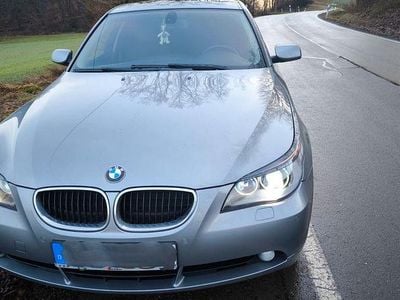 Gebraucht BMW 530 218 PS (160 kW) 2004 Grau Limousine