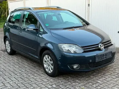 Gebraucht VW Golf Plus Team 105 PS (77 kW) 2010 Blau Van / Kleinbus