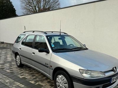 Peugeot 306