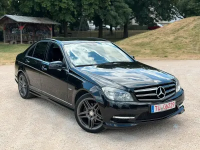 Gebraucht Mercedes C250 204 PS (150 kW) 2010 Schwarz Limousine