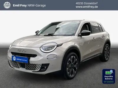 Neu Fiat 600E La Prima 114 kW (156 PS) 2026 Cappucino beige metallic Limousine