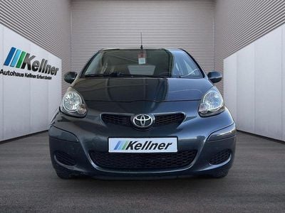 Grau Gebraucht 2009 Toyota Aygo Cool Kleinwagen | 1.890 € (Guter Preis)