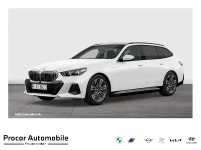 Gebraucht BMW i5 M Sport 250 kW (340 PS) 2025 Weiß Kombi