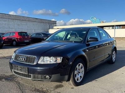Gebraucht Audi A4 131 PS (96 kW) 2001 Blau Limousine