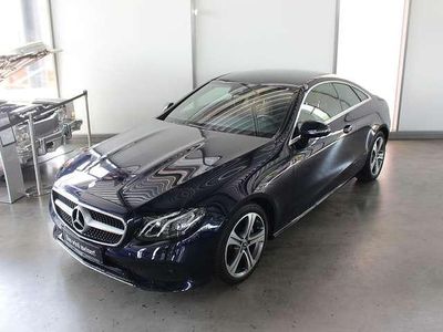 Blau , cavansitblau metallic Gebraucht 2017 Mercedes E200 Coupé | 30.690 € (Teuer)