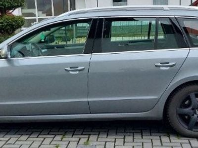 Gebraucht Skoda Superb 160 PS (117 kW) 2013 Silber Kombi