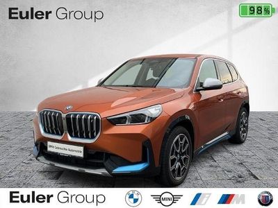 Orange Gebraucht 2023 BMW iX1 Performance SUV | 35.988 € (Fairer Preis)