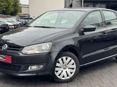 Gebraucht VW Polo Comfortline 69 PS (50 kW) 2011 Deep black perleffekt Kleinwagen